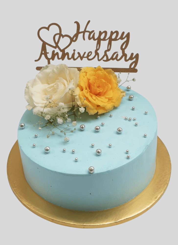 Alluring Vanilla Cake