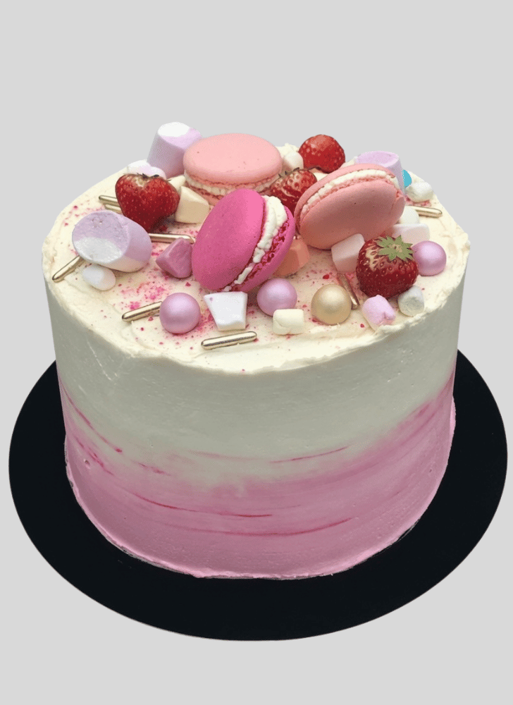 Refined Vanilla Cake