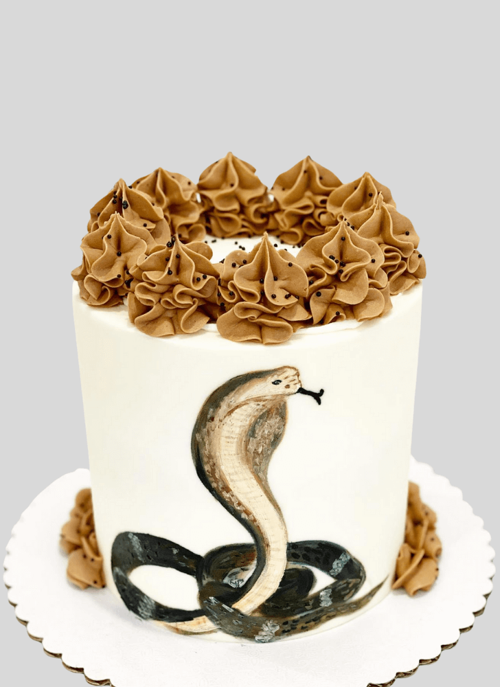 Alluring Cobra Cake