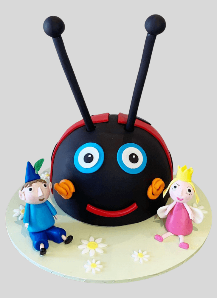 Admirable Fondant Cake Design