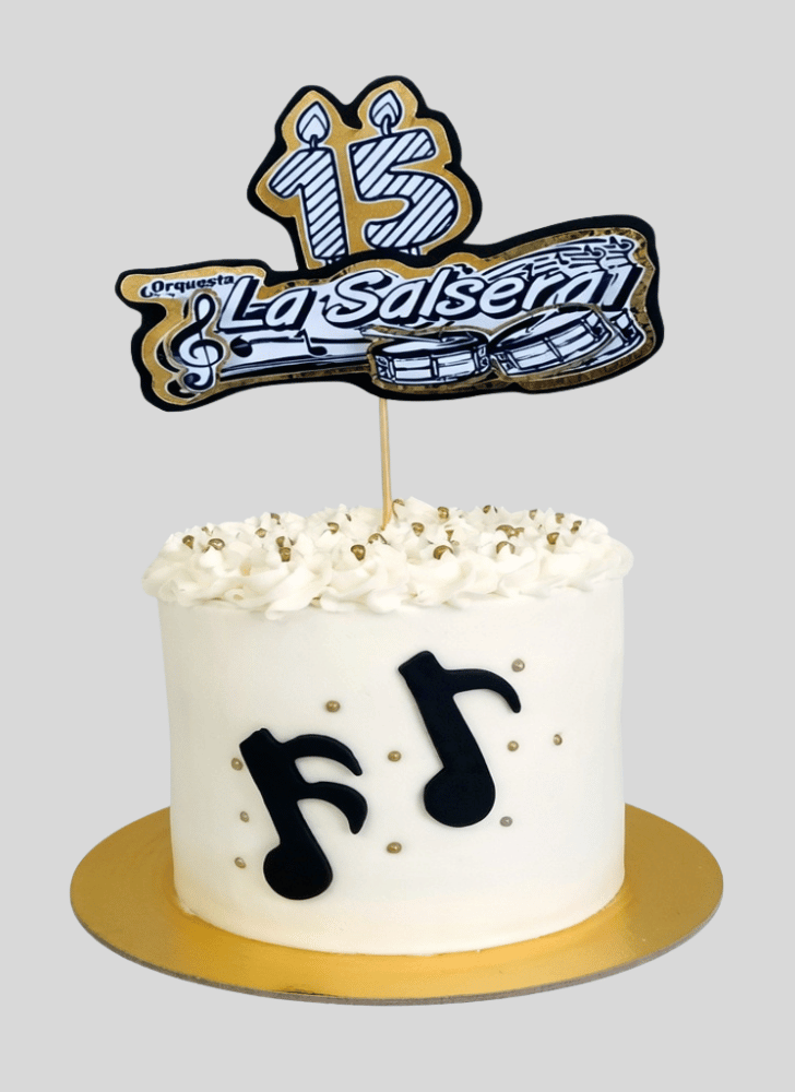 Enthralling Fondant Cake