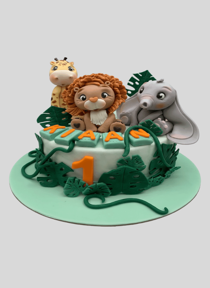 Mesmeric Fondant Cake