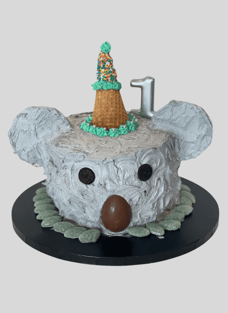 Comely Koala Cake