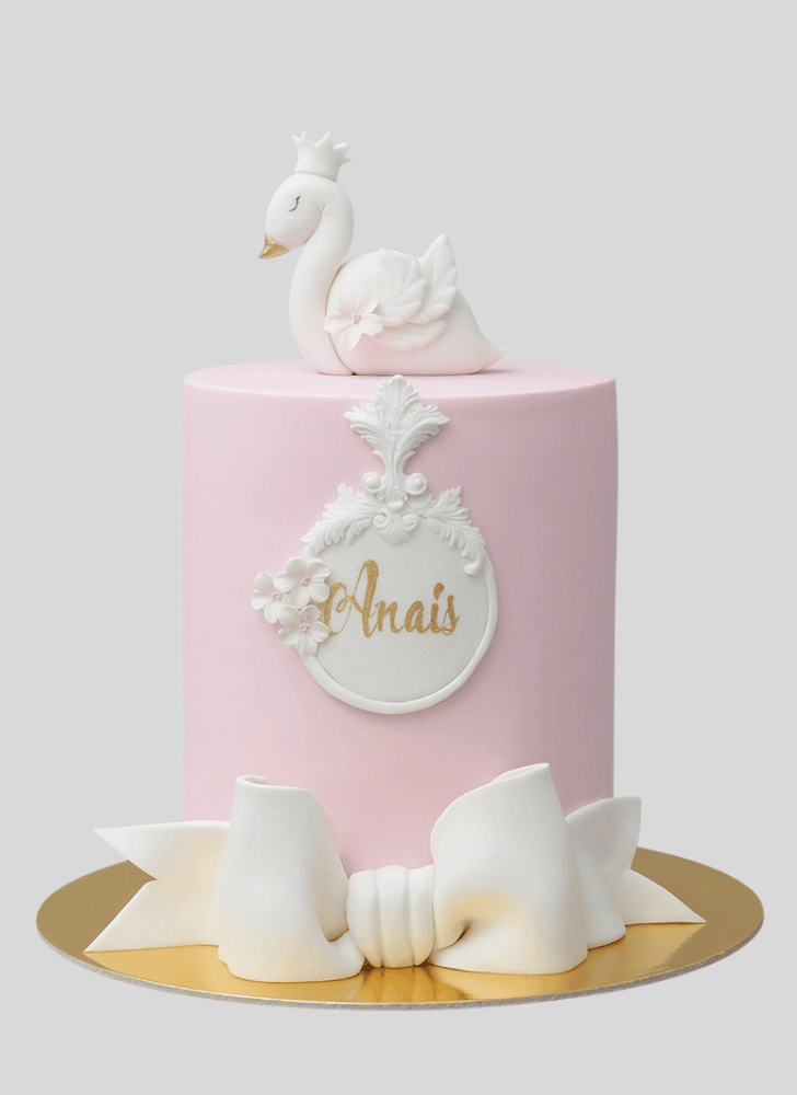 Delicate Swan Cake