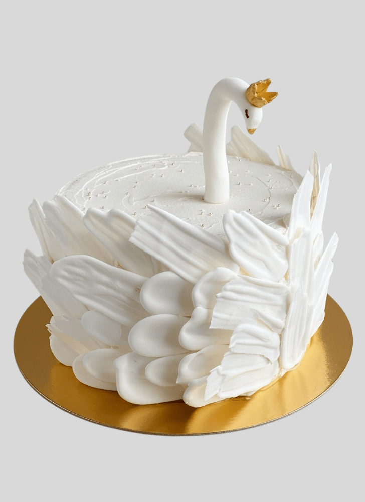 Marvelous Swan Cake