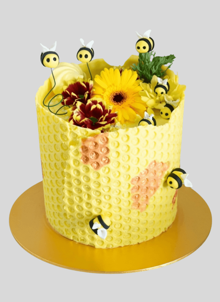 Captivating Bee Cake