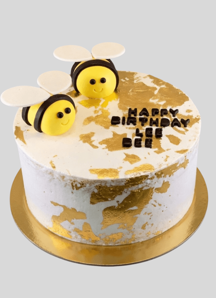 Charming Bee Cake