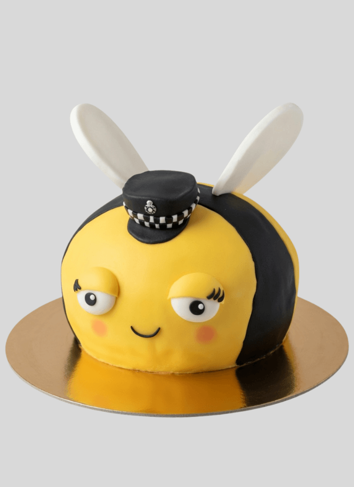 Cute Bee Cake