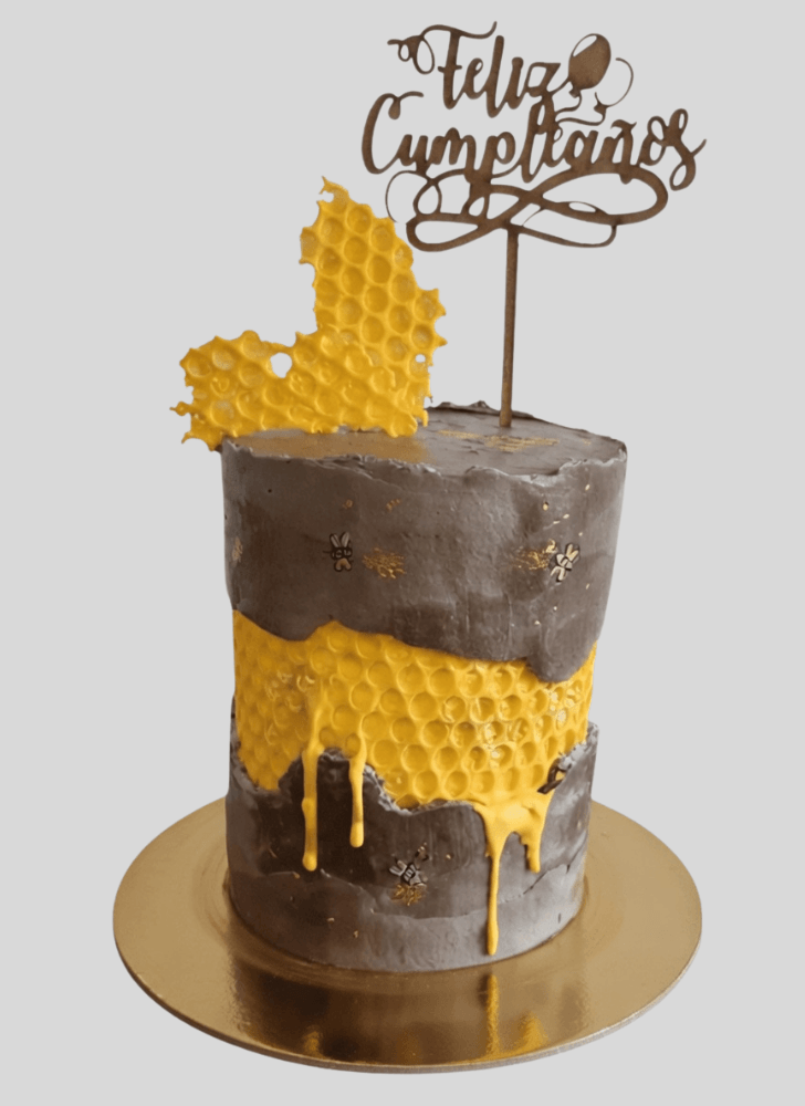 Enthralling Bee Cake