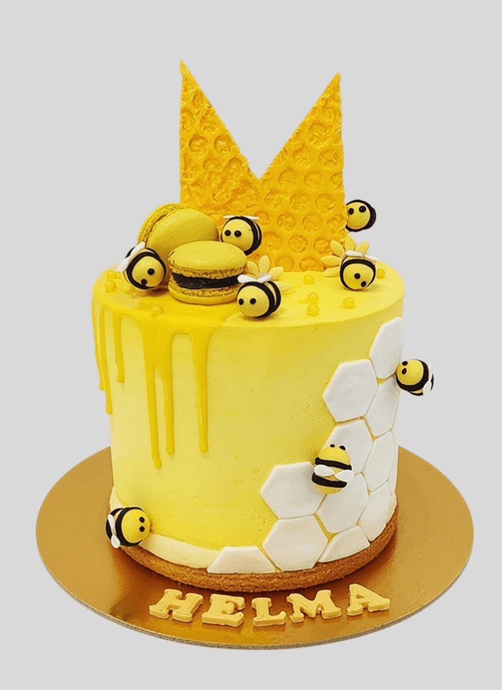 Gorgeous Bee Cake