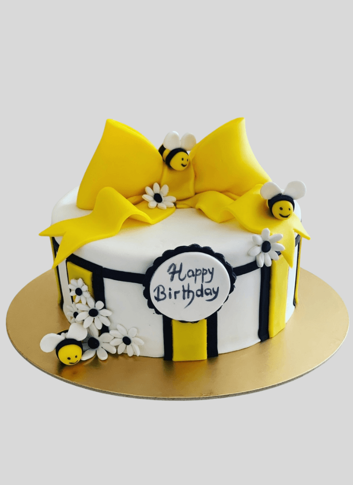 Resplendent Bee Cake