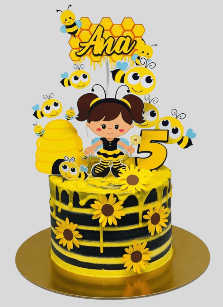Superb Bee Cake