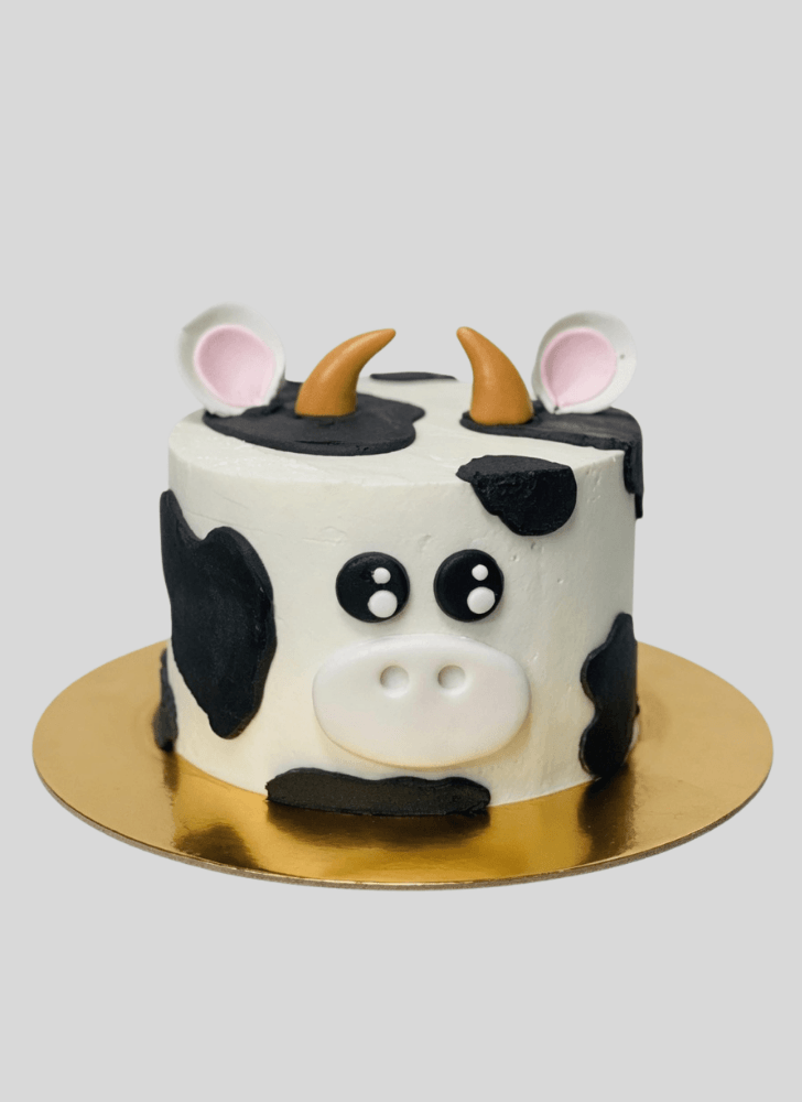 Marvelous Cow Cake