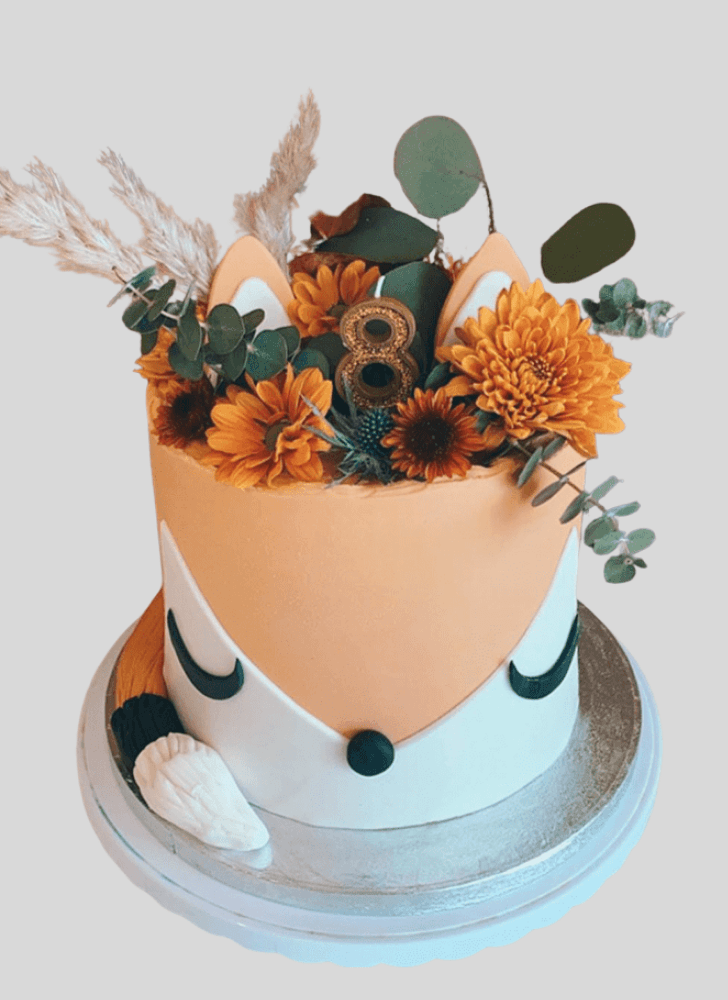 Mesmeric Fox Cake