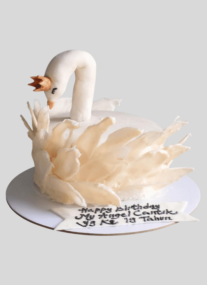 Enticing Goose Cake