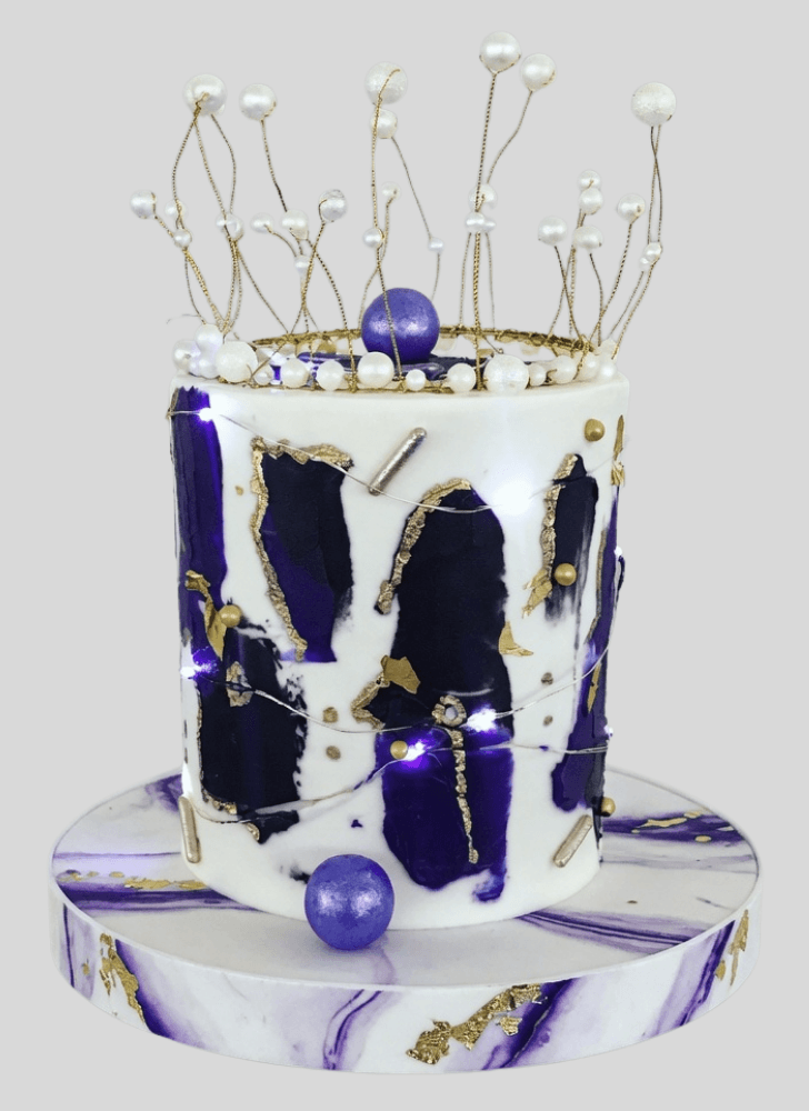 Beauteous Queen Cake