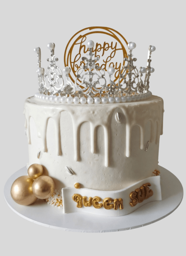 Bewitching Queen Cake