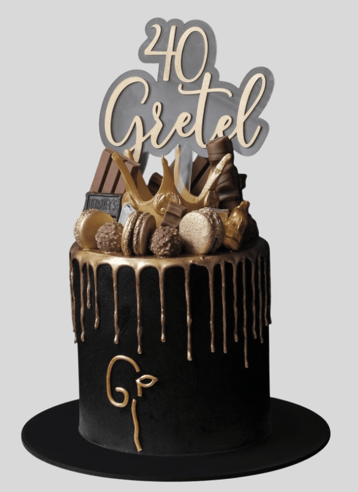 Charming Queen Cake