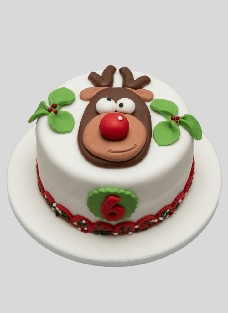 Grand Reindeer Cake