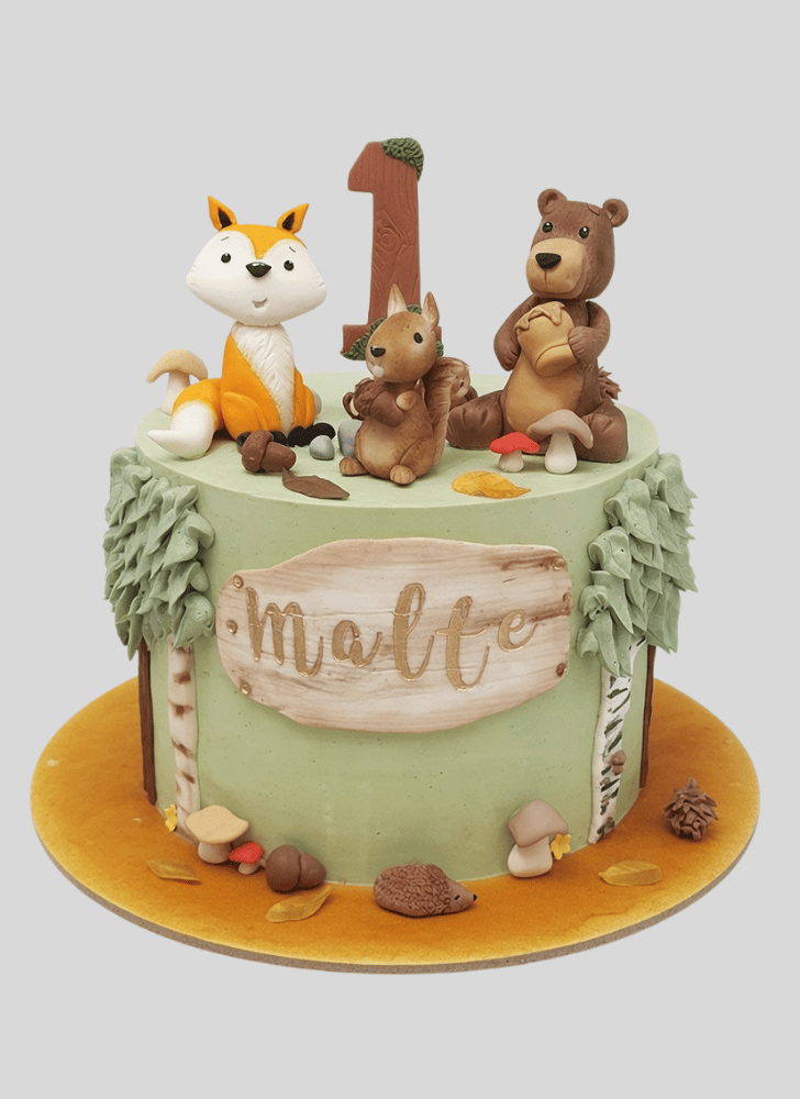 Shapely Squirrel Cake