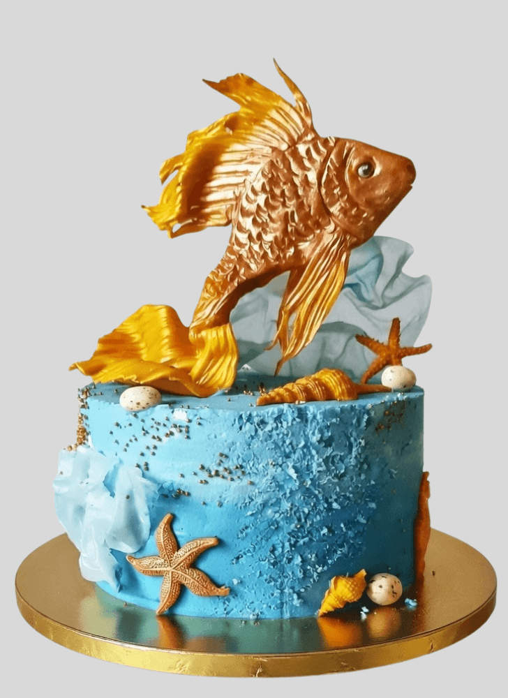 Comely Goldfish Cake