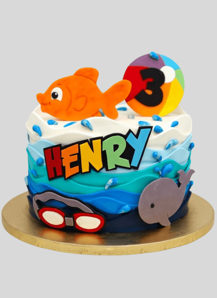 Pleasing Goldfish Cake