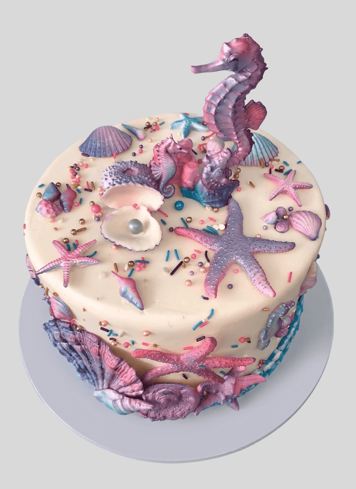 Grand Seahorse Cake