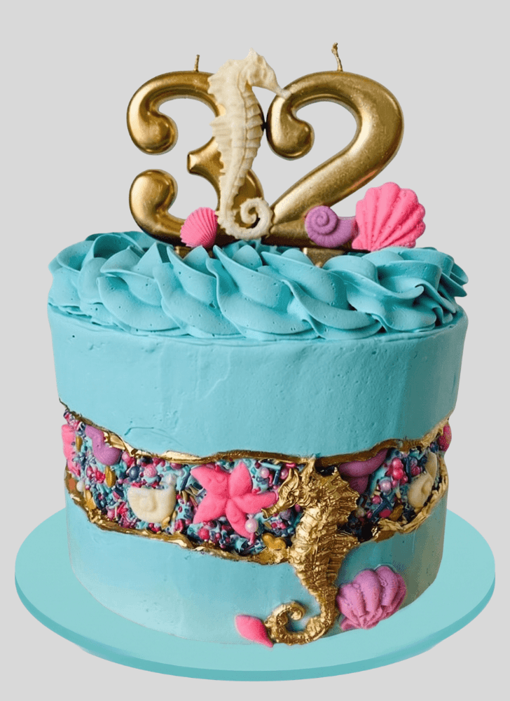 Inviting Seahorse Cake