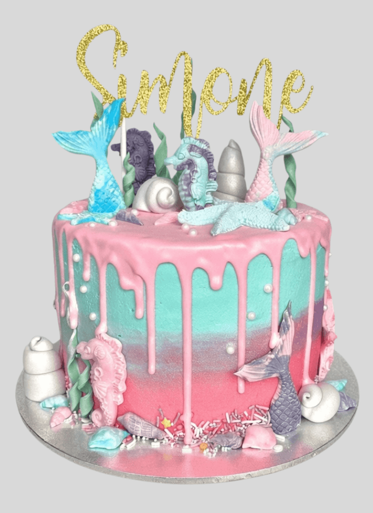 Shapely Seahorse Cake