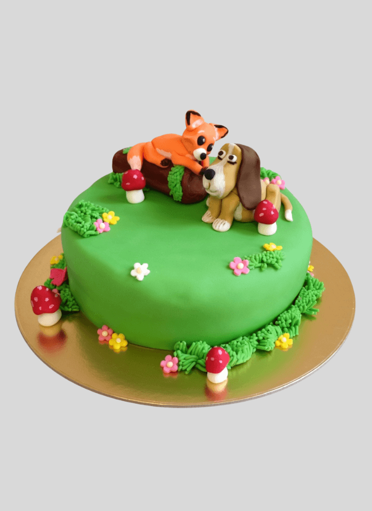 Captivating The Fox and the Hound Cake