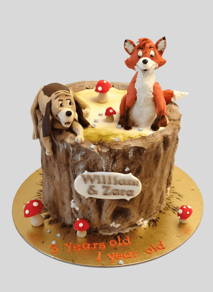 Gorgeous The Fox and the Hound Cake