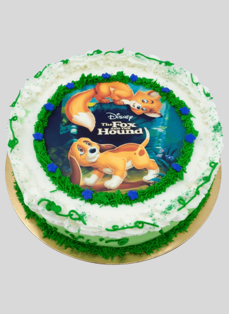 Pleasing The Fox and the Hound Cake