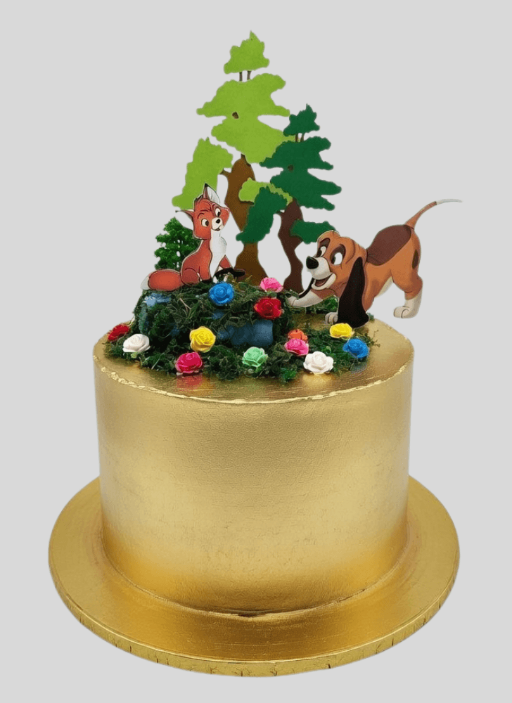 Refined The Fox and the Hound Cake