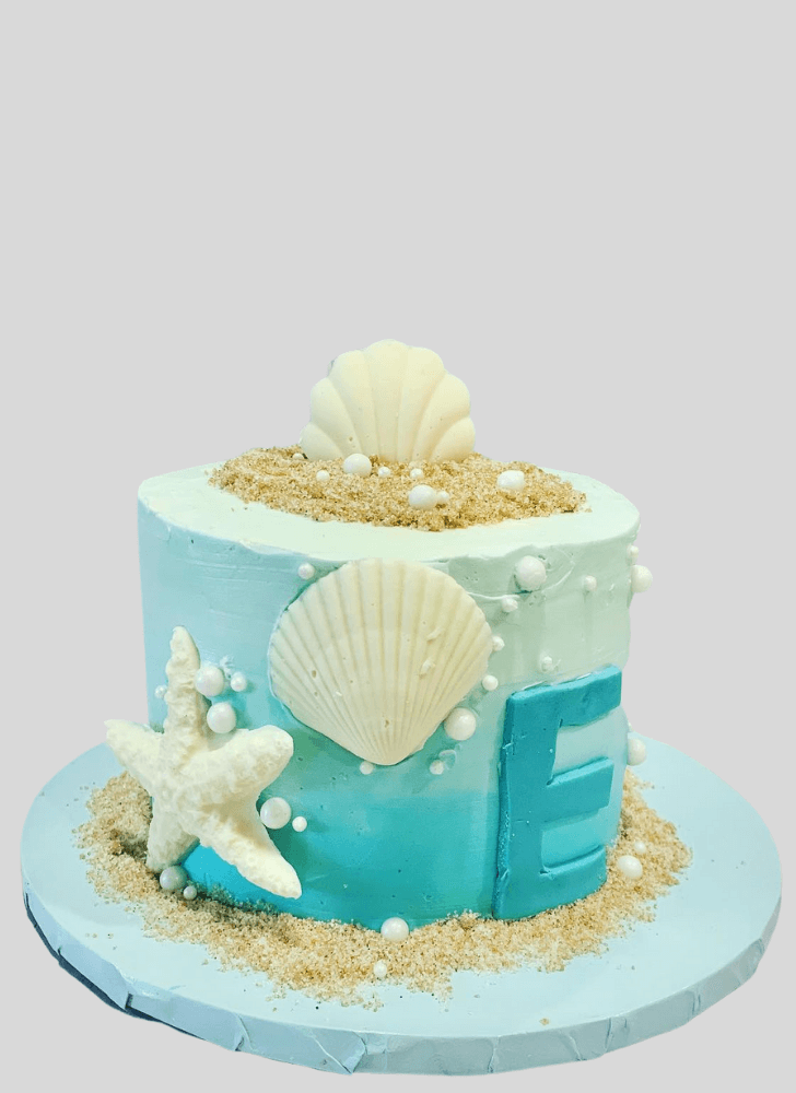 Alluring Shells Cake
