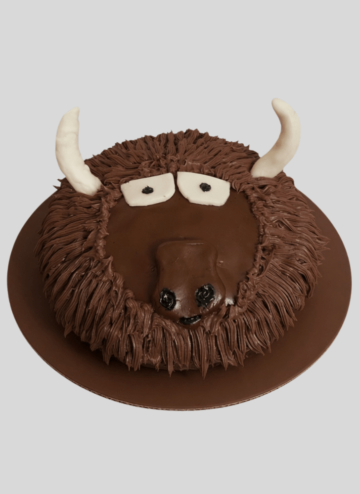 Yak Cake with Blue Base