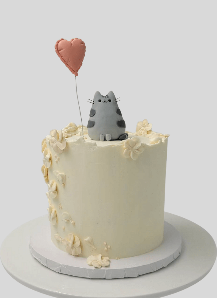 Beauteous Cat Cake