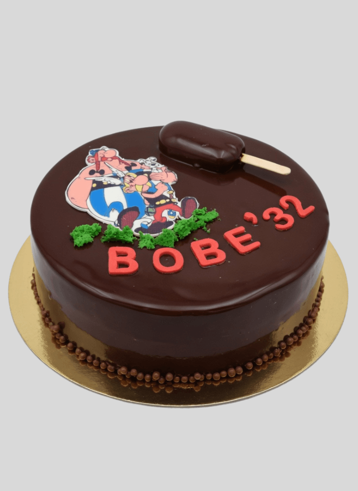 Elegant Asterix Cake