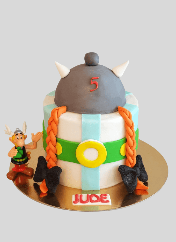 Splendid Asterix Cake