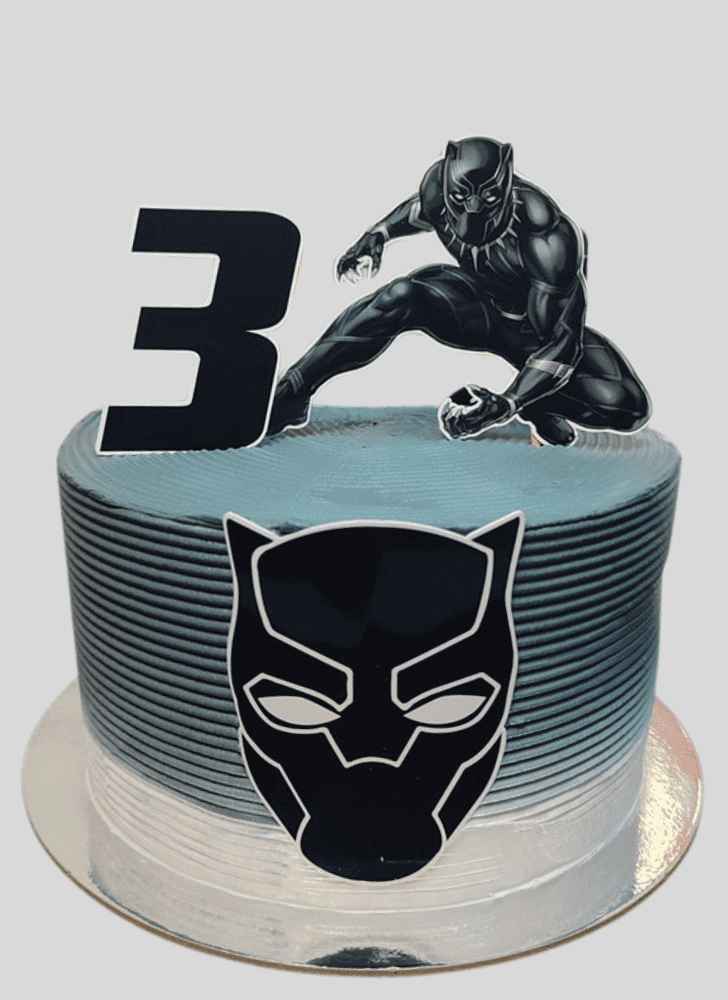 Beauteous Black Panther Cake