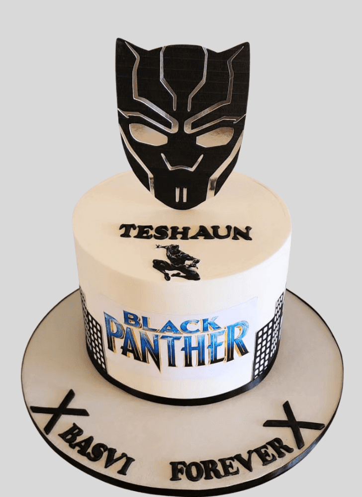 Mesmeric Black Panther Cake