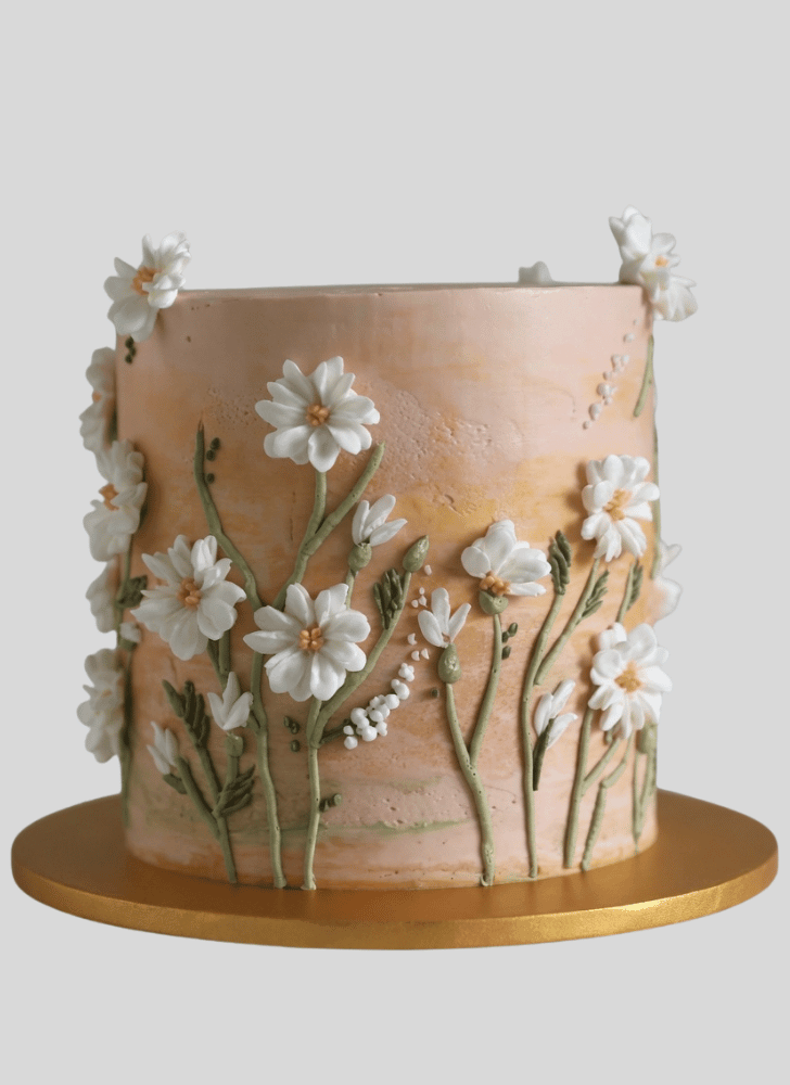 Enticing Daisy Cake