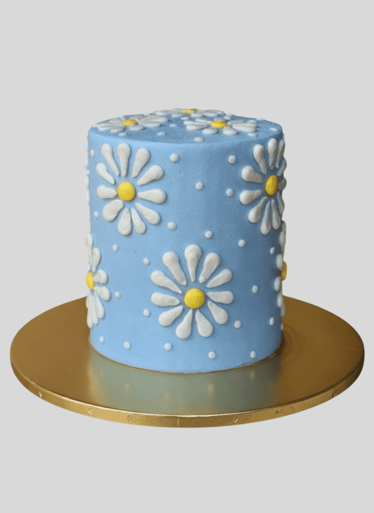 Refined Daisy Cake