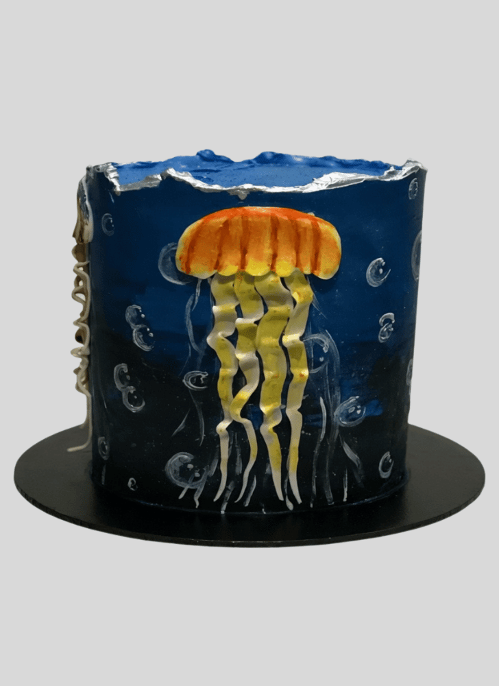 Mesmeric Jellyfish Cake
