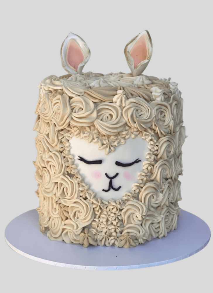 Graceful Llama Cake