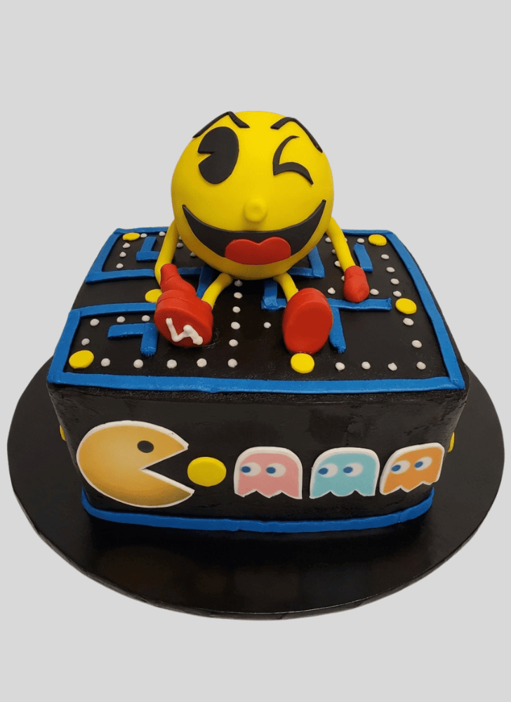 Comely PacMan Cake