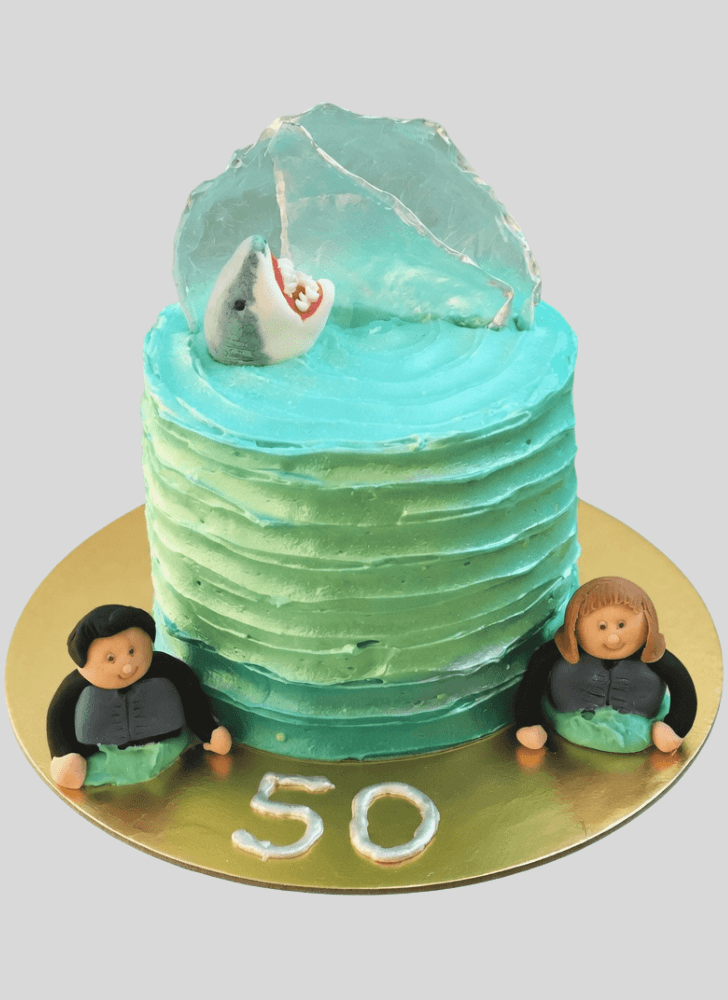 Grand Shark Cake