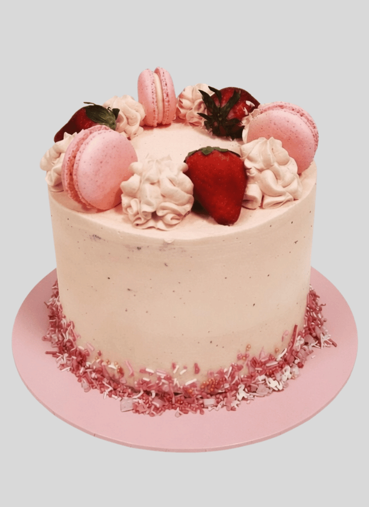Admirable Strawberry Cake Design