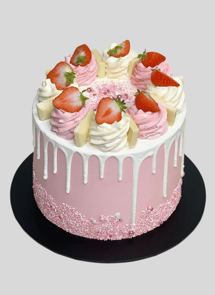 Classy Strawberry Cake