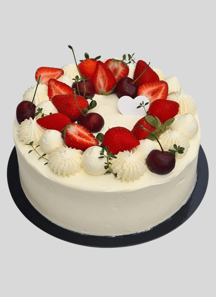 Ideal Strawberry Cake