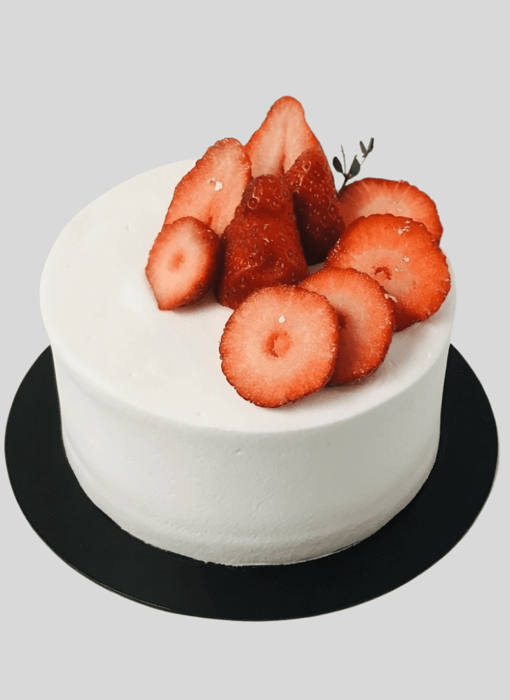 Lovely Strawberry Cake Design